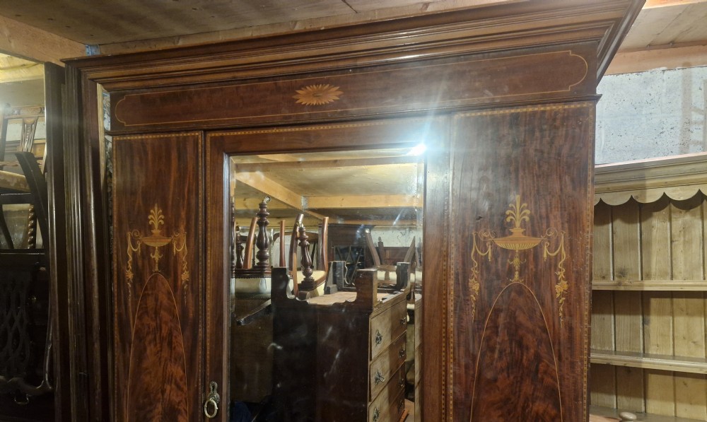 Edwardian inlaid mahogany mirror door wardrobe.  View XIII