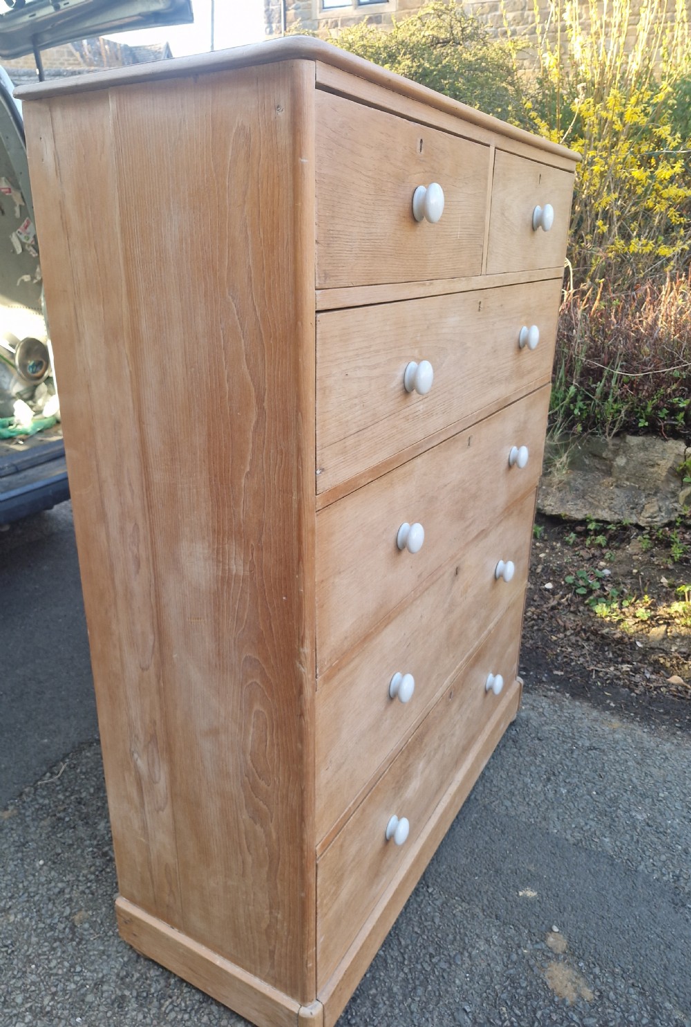 Good sized Victorian pine chest of drawers.  View V