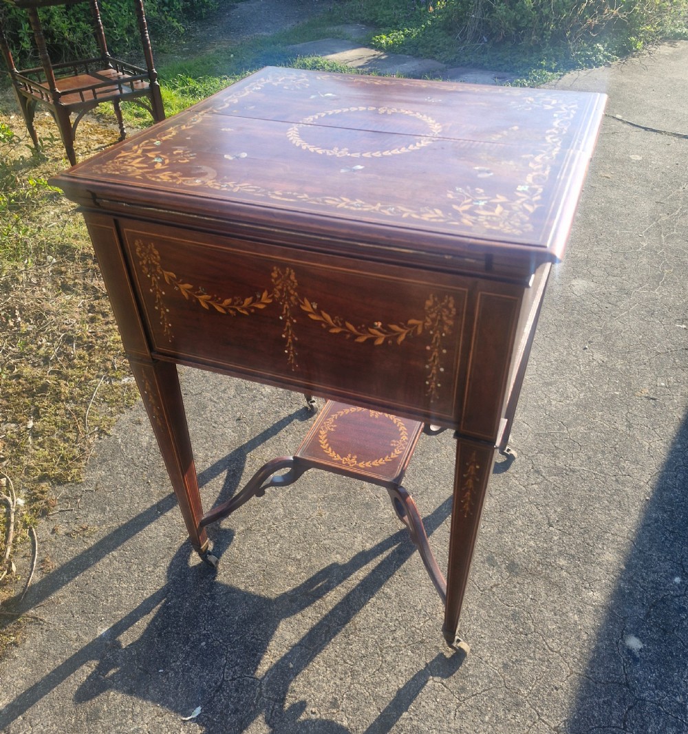Edwardian inlaid mahogany surprise drinks table. View III