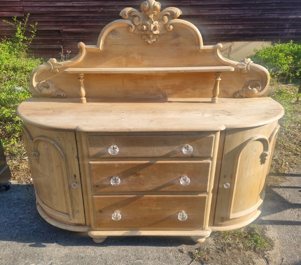 Large 19th century pine kitchen dresser.  View IX