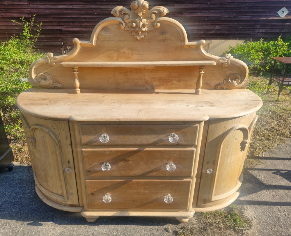 Large 19th century pine kitchen dresser.  View X