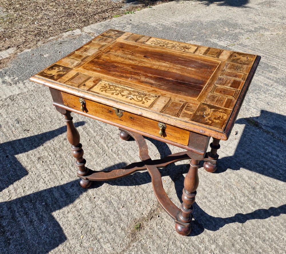 Late 17th century single drawer side table 