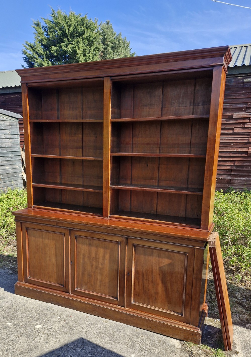 Victorian mahogany 3 door open top library bookcase. 