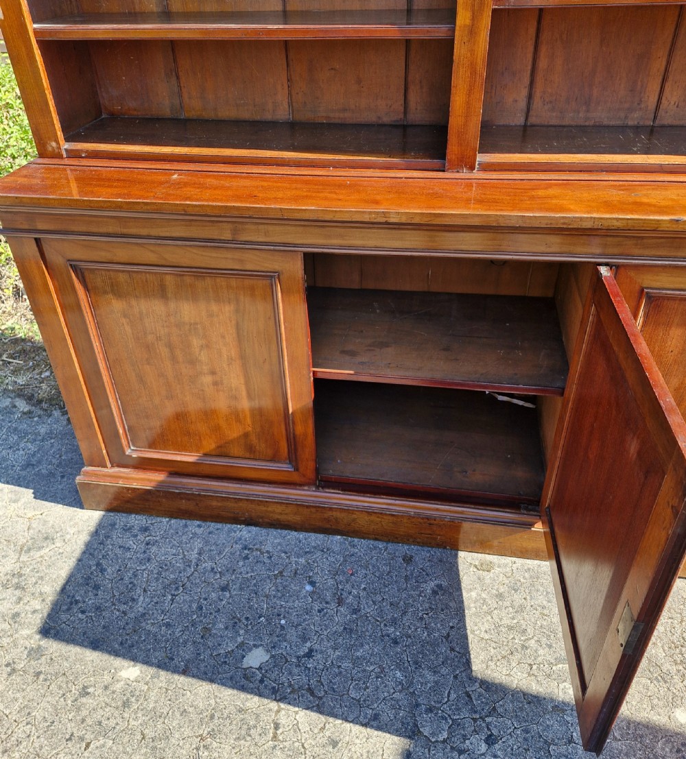 Victorian mahogany 3 door open top library bookcase.  View IV