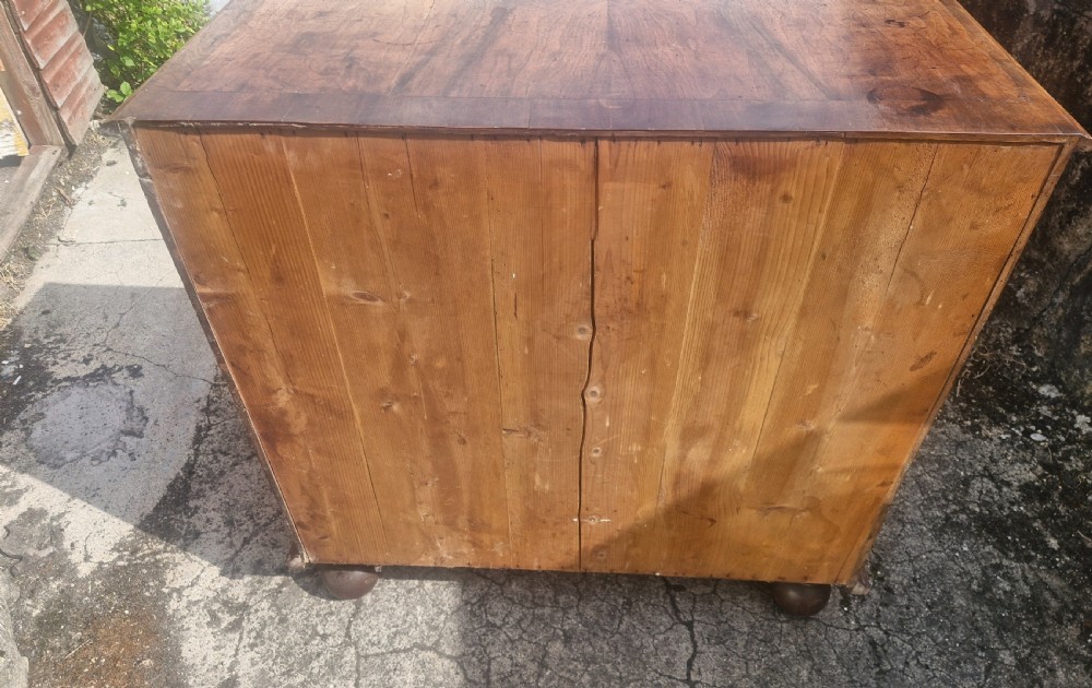 George 2nd 18th century walnut chest of drawers.  View V