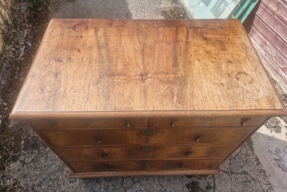 George 2nd 18th century walnut chest of drawers.  View VI