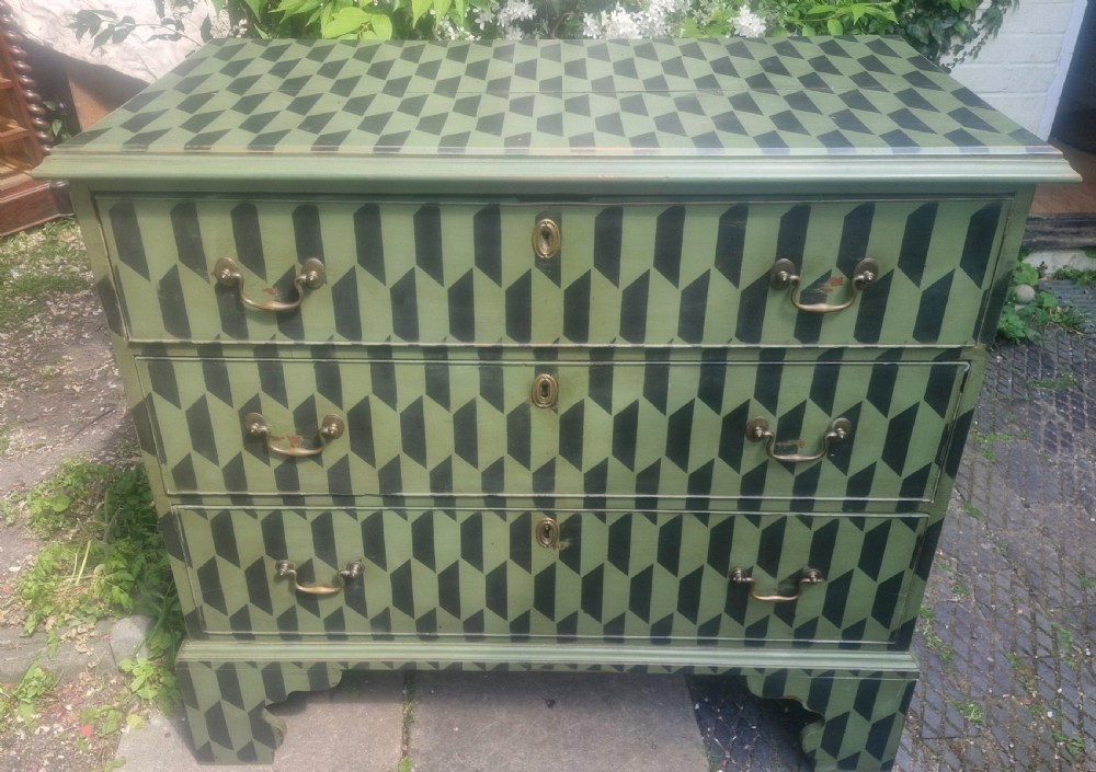 Antique painted chest of 3 drawers.  View VIII