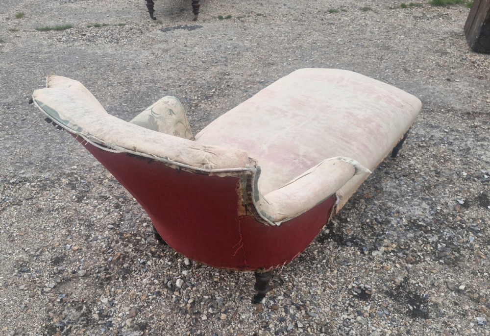 Upholstered French day bed View III