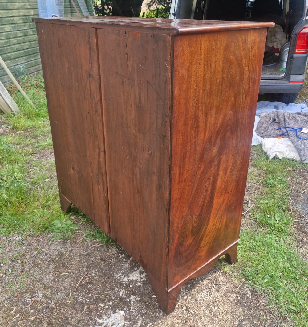 Practical Regency mahogany chest of 5 drawers.  View II