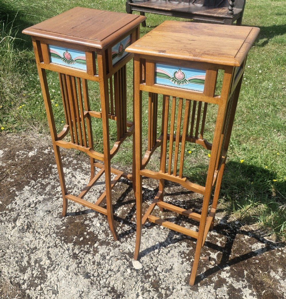 Pair of Late Victorian jardiniere stands 
