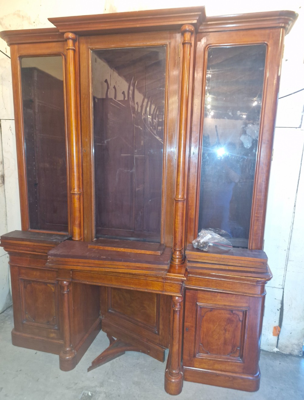 Victorian mahogany library bookcase  View III
