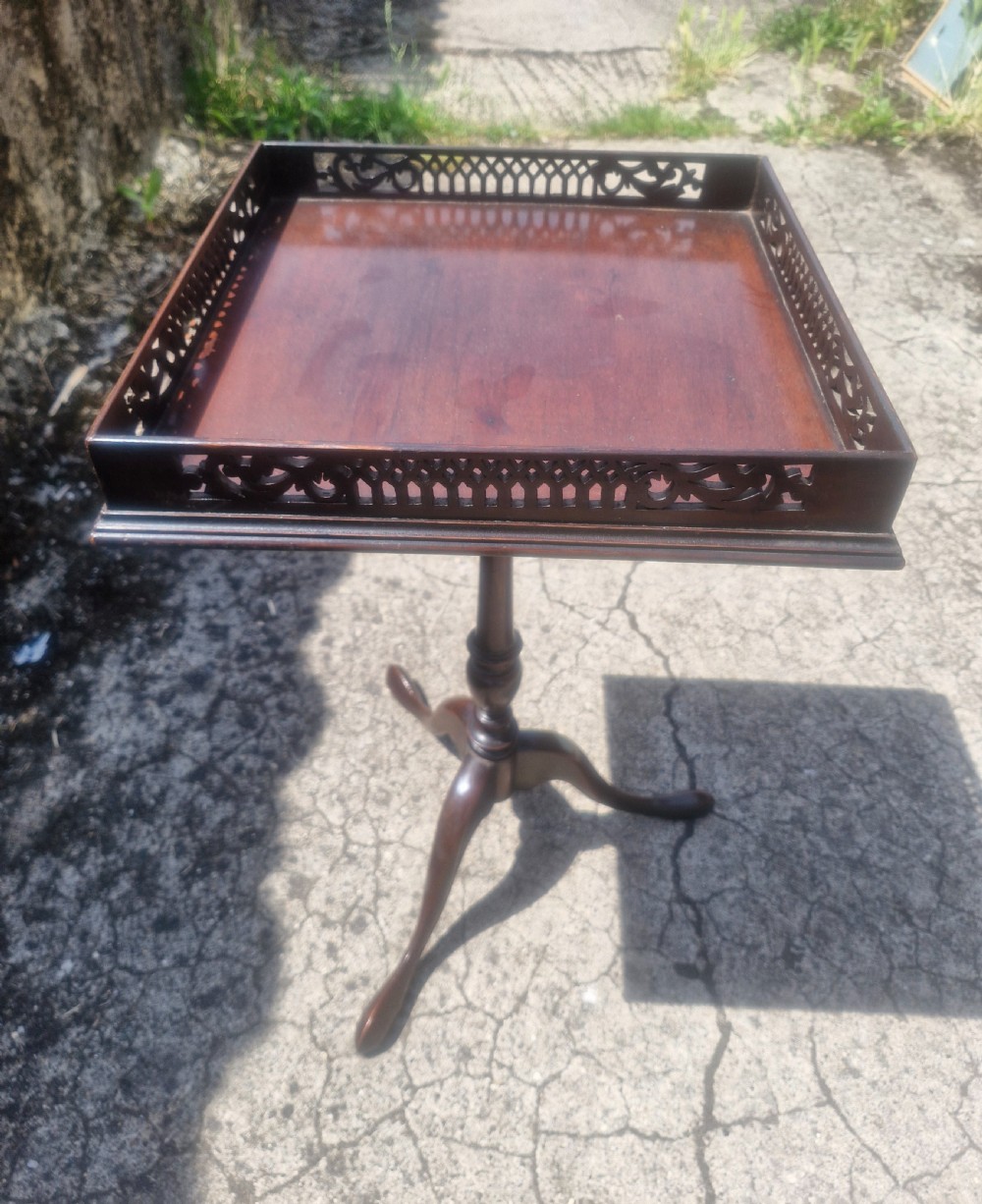 Edwardian mahogany kettle stand.  View III