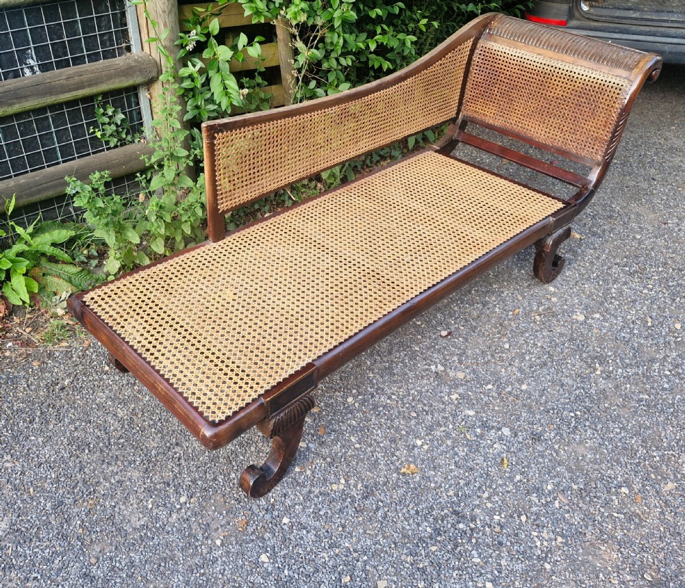 Caned chaise Longue with loose cushions.  View VII