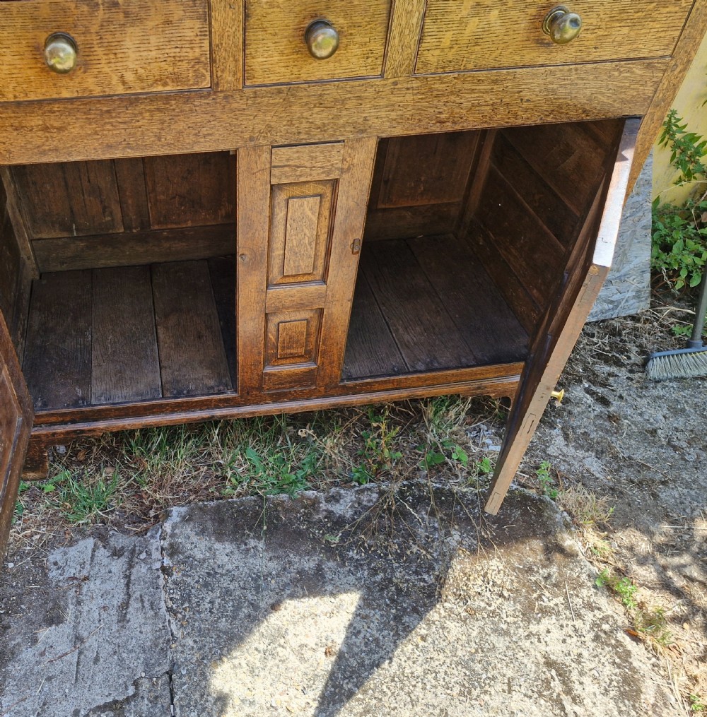 Late Georgian oak court cupboard.  View IV