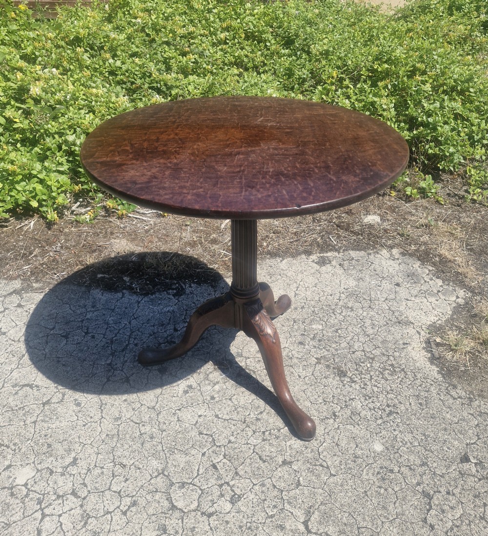 Georgian fiddle back mahogany  tripod pedestal table.  View IX