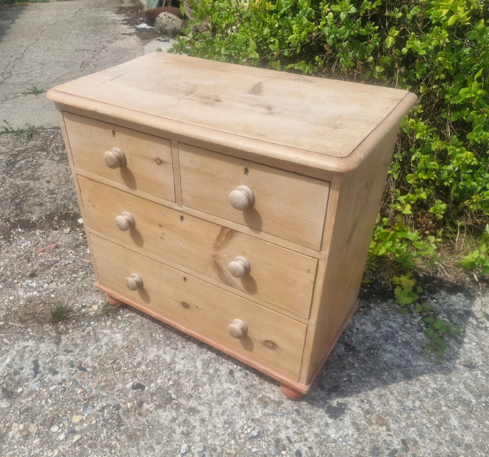 Small Victorian pine chest of drawers.  View IV