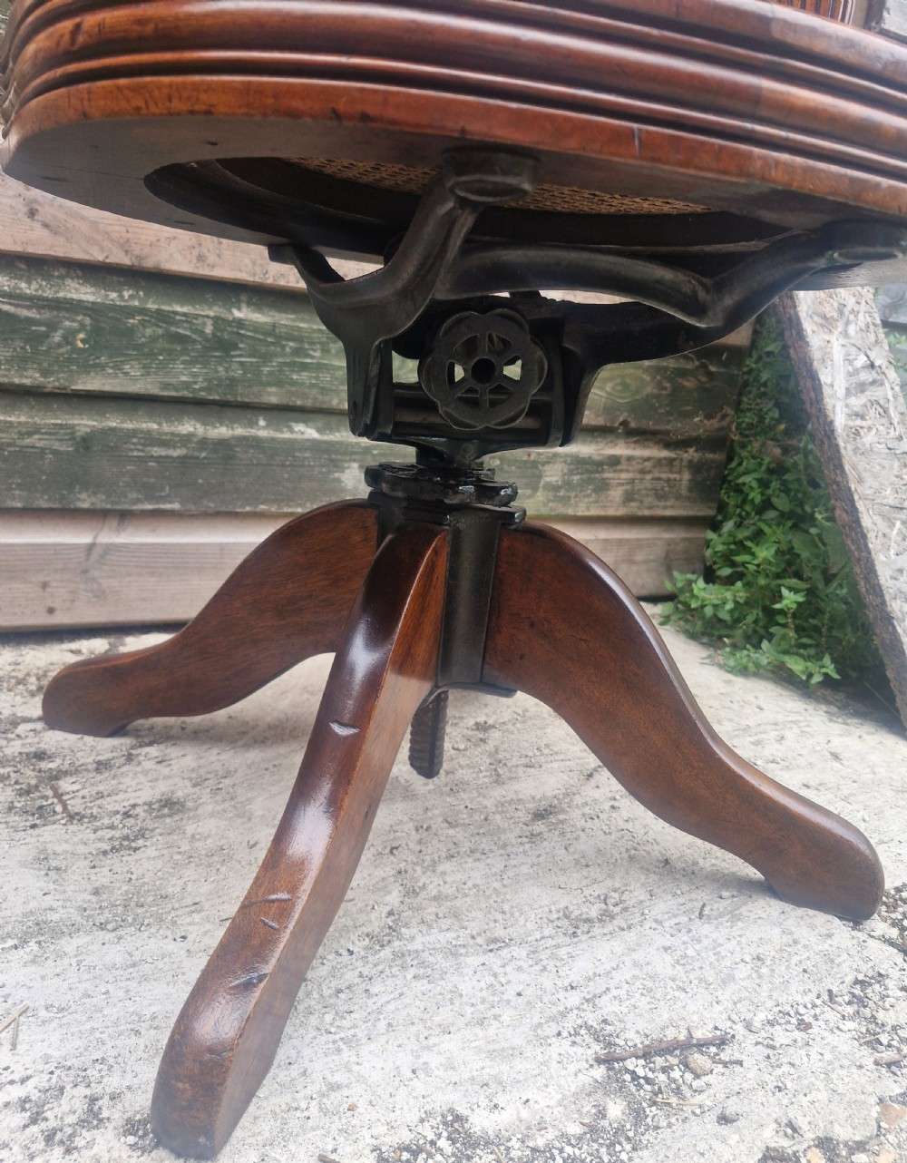 Early 20th century revolving and tilting ships desk armchair.  View III