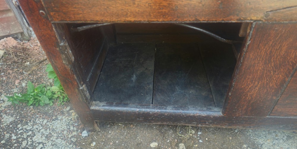 Georgian panelled oak Tavern settle.  View V