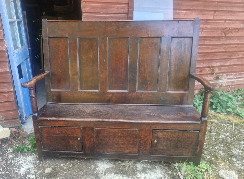 Georgian panelled oak Tavern settle.  View VI