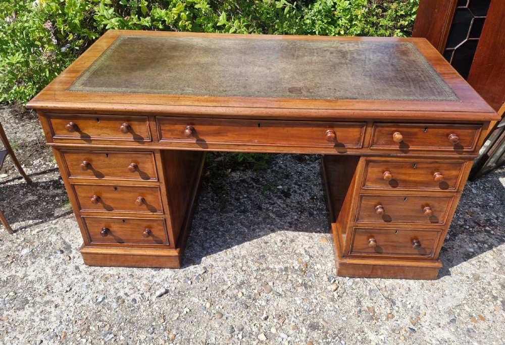 Mid 19th century mahogany kneehole pedestal desk. 