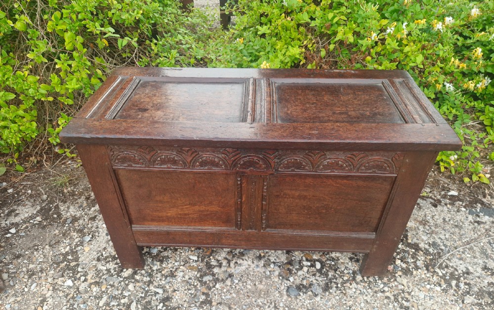 Early 18th century oak panelled coffer chest. 