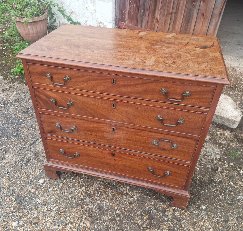 Georgian mahogany chest of 4 drawers.  View IV