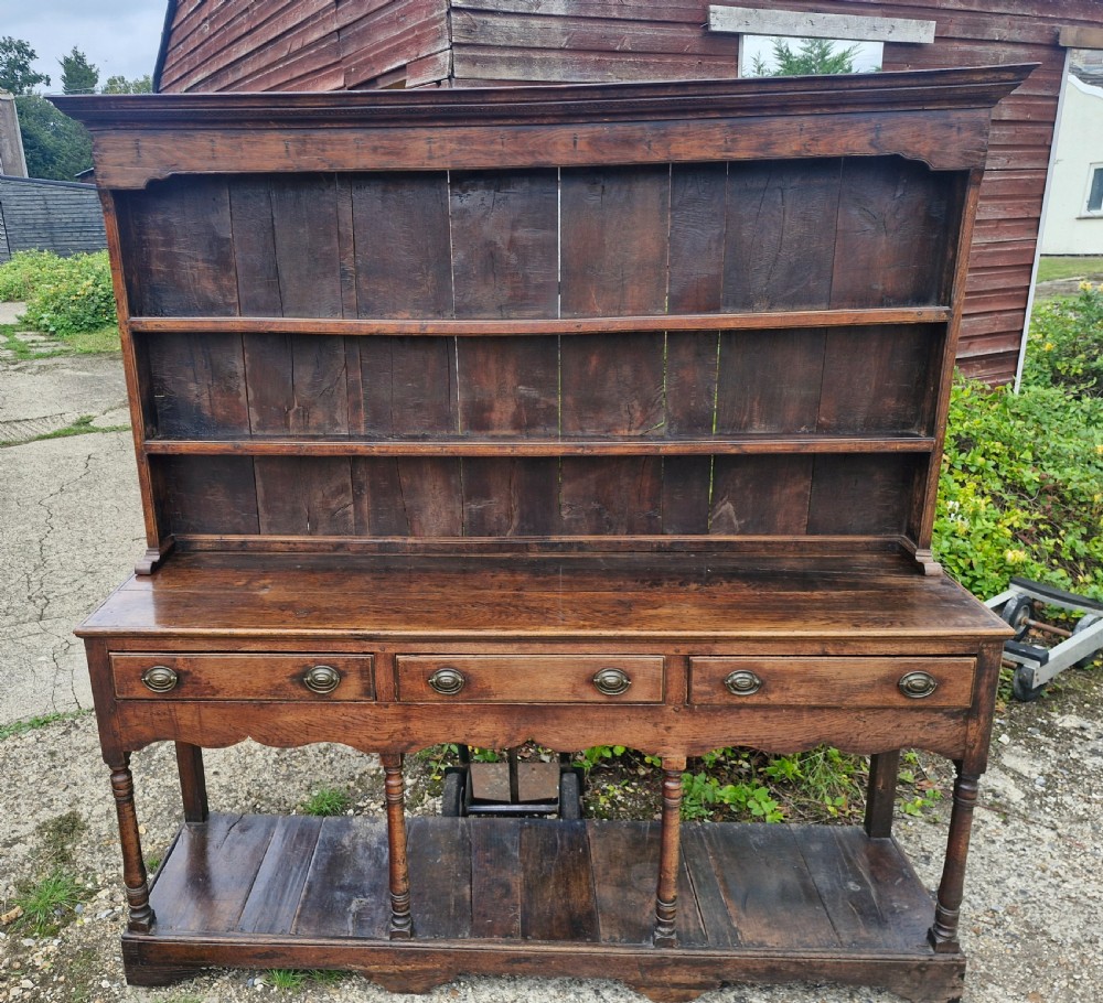 Regency oak pot board Welsh dresser. 