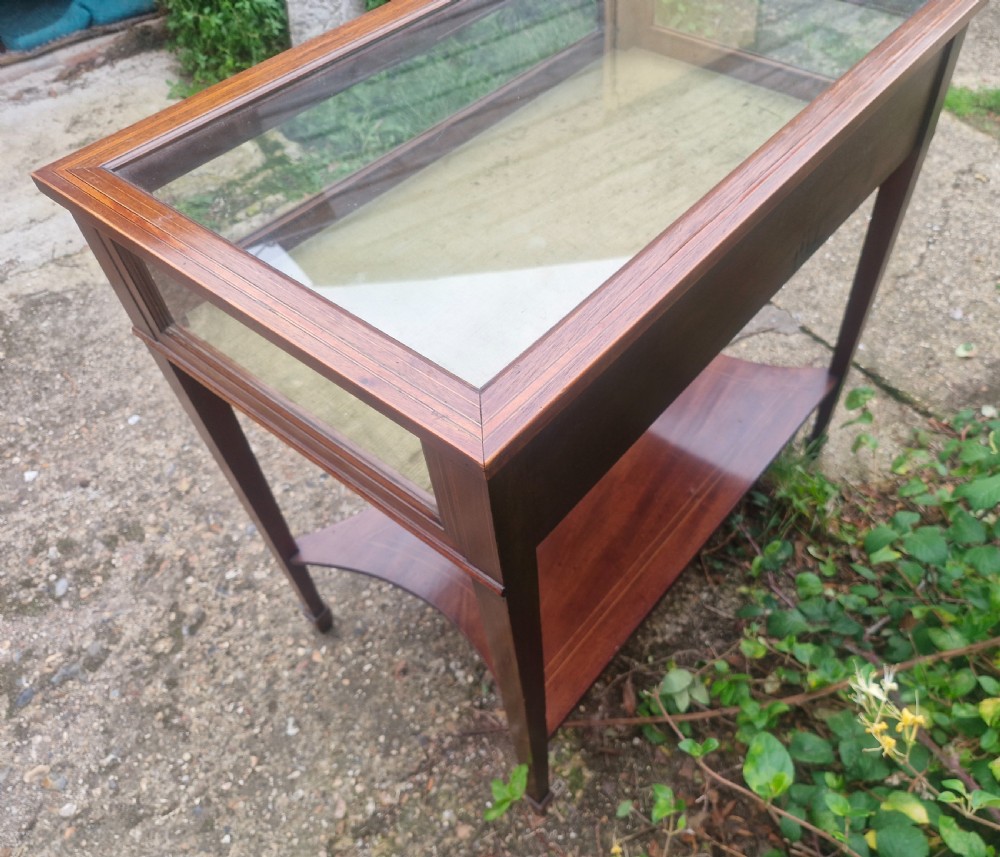 Edwardian inlaid mahogany bijouterie display table.  View III