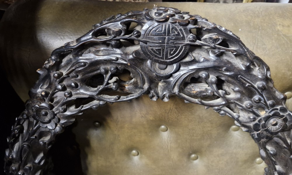 Carved Oriental table top dinner gong.  View X