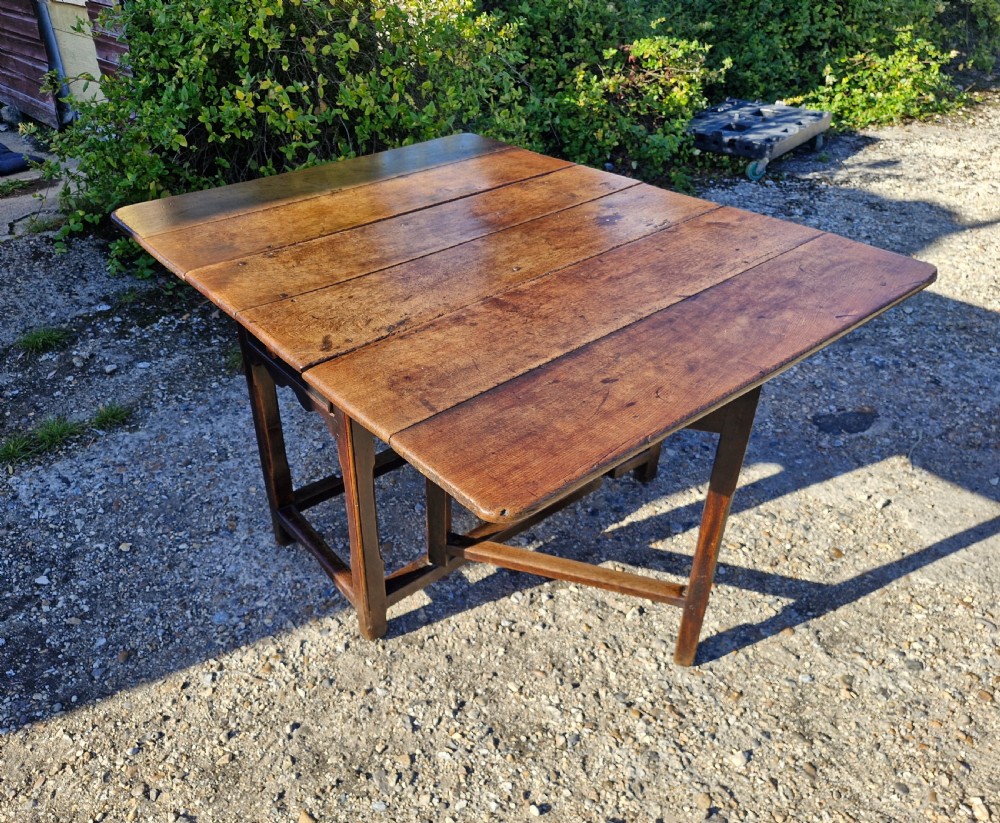 18th century oak Westmoreland Gate Leg kitchen dining table.  View VI