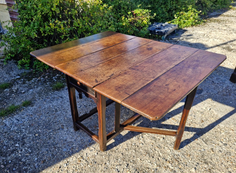18th century oak Westmoreland Gate Leg kitchen dining table.  View VII