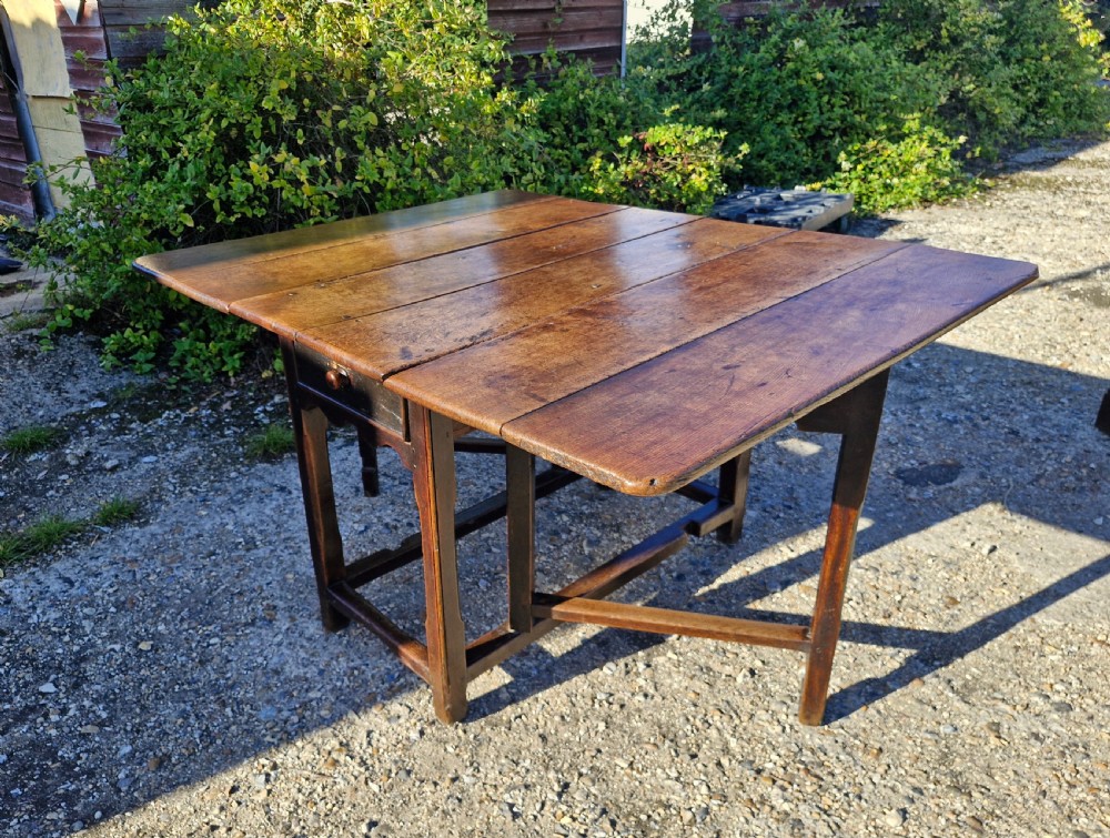 18th century oak Westmoreland Gate Leg kitchen dining table.  View VIII