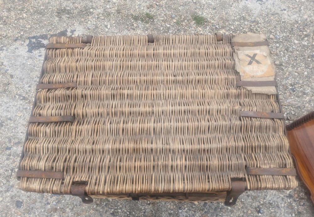 Good wicker basket.  View VIII