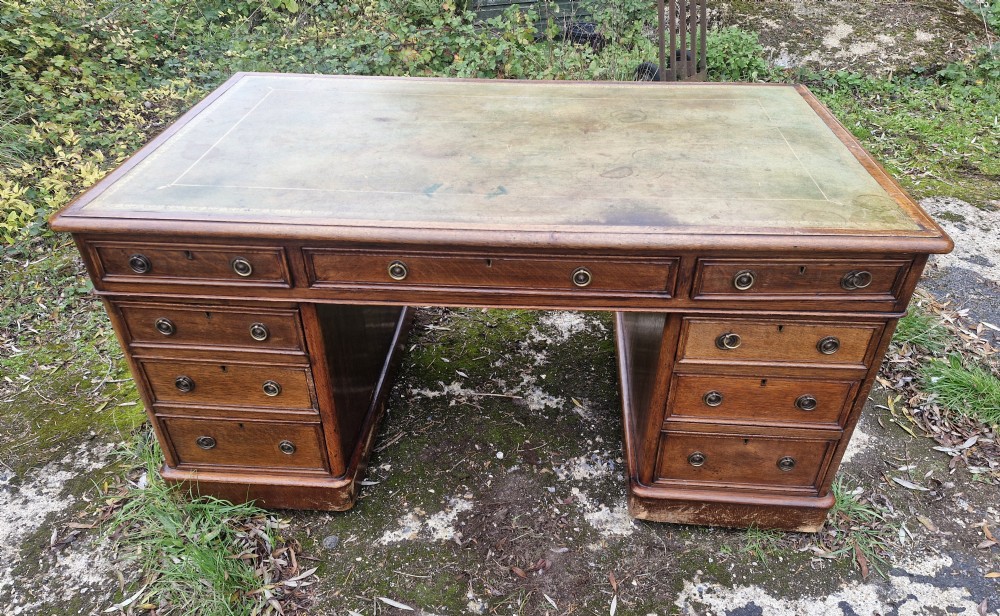 Large Victorian oak kneehole pedestal writing desk.  View VI