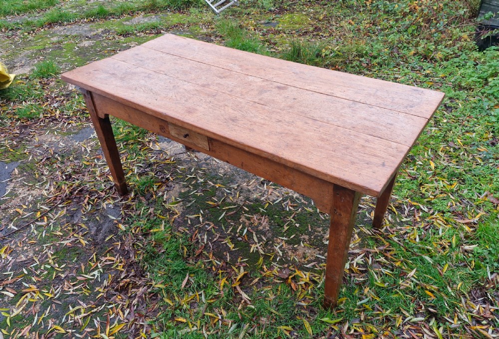 Farmhouse kitchen dining table 