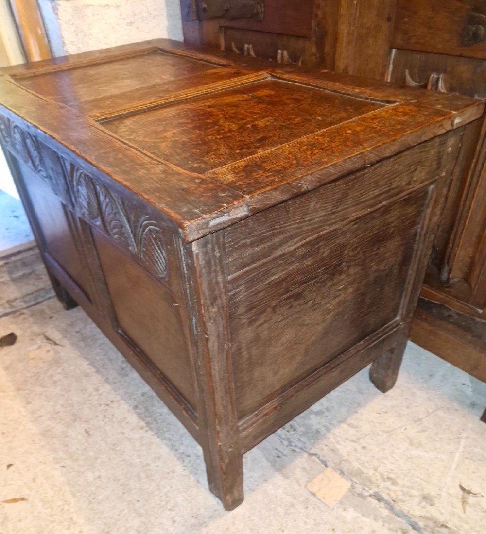 Early 18th century oak panelled coffer chest. View II