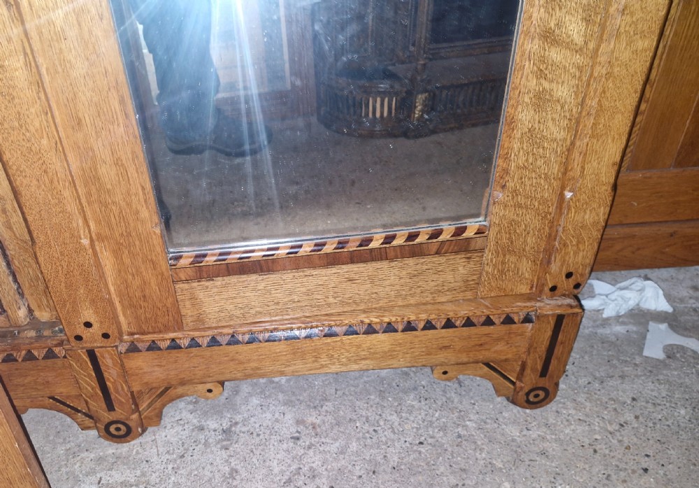 Victorian inlaid oak triple mirror door wardrobe in the manner of Charles Bevan. View XII