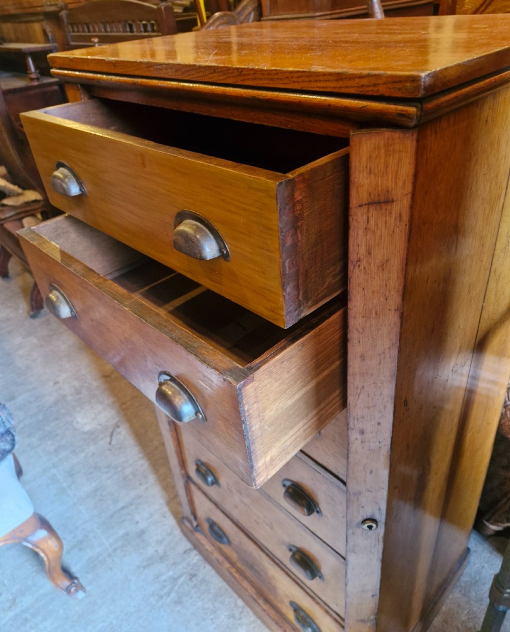 Late Victorian oak Wellington Chest.  View VI