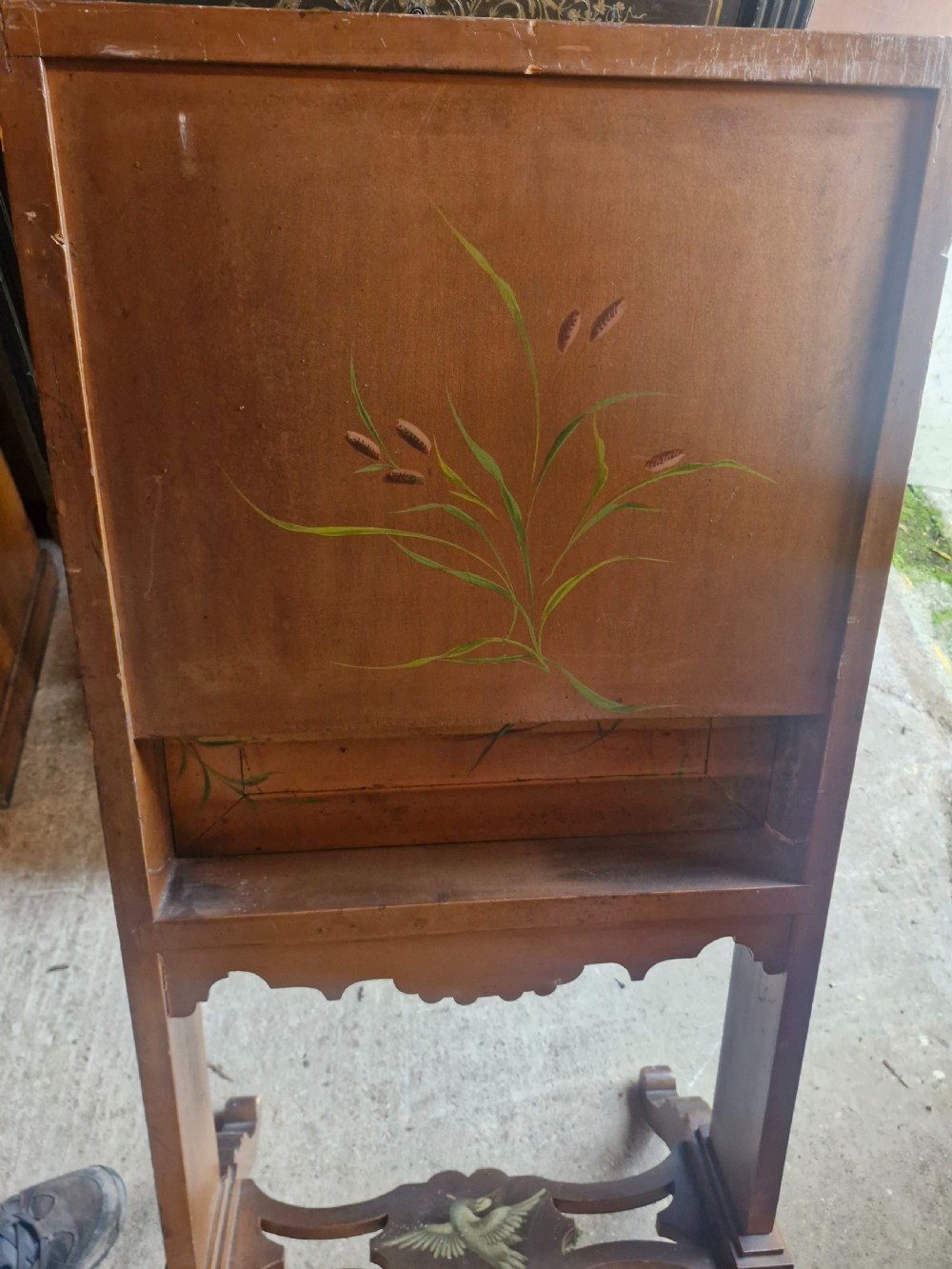 Late Victorian decorated Lady's writing table screen.  View XV