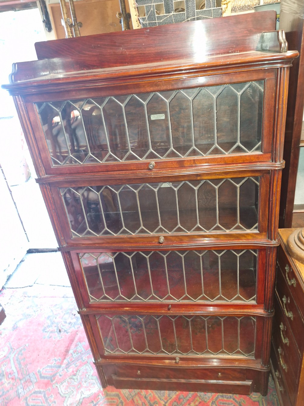 Leaded glazed Globe Wernicke bookcase cabinet. 