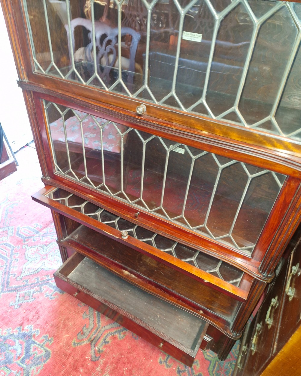 Leaded glazed Globe Wernicke bookcase cabinet.  View VIII