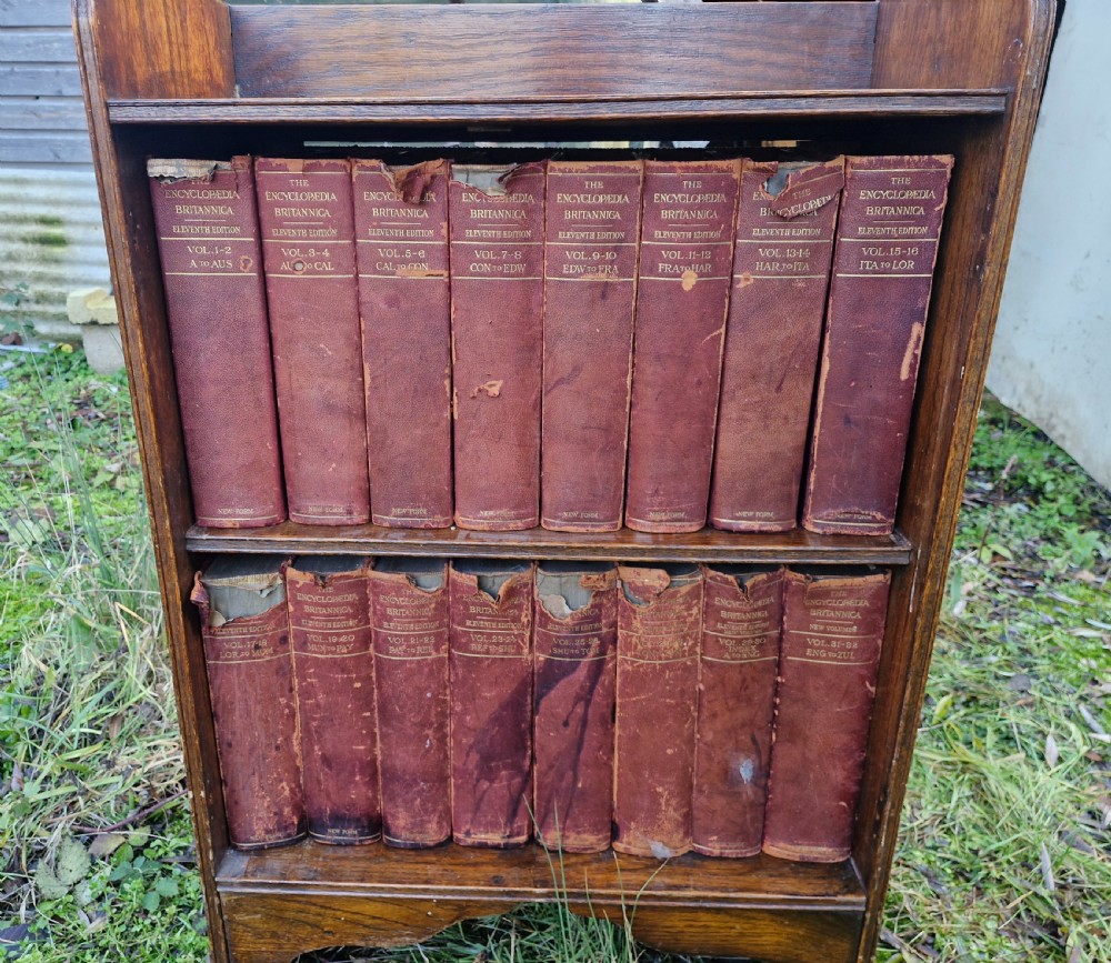 Set of Encyclopedia Britannica  - 1910 1911 in original bookcase.  View IX