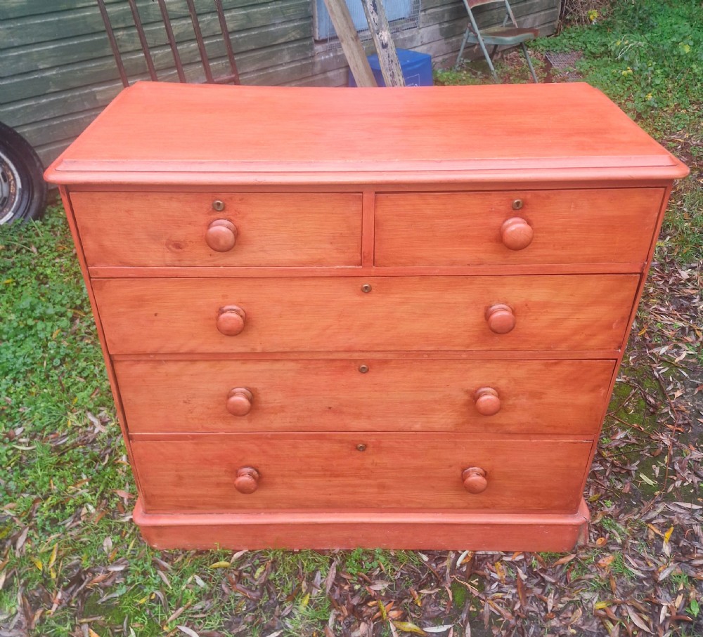 Victorian pine chest of drawers.  View IV