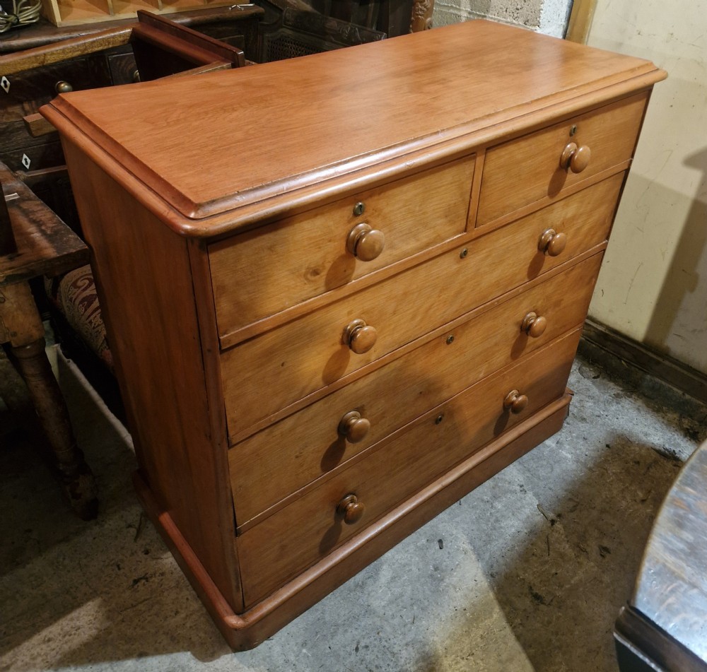 Victorian pine chest of drawers.  View VII
