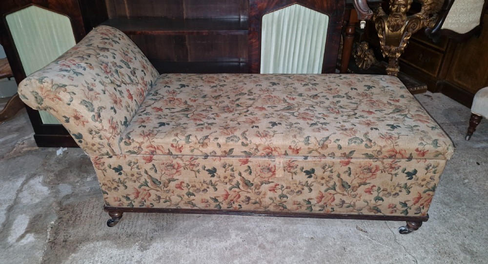 Victorian country house freestanding box ottoman day bed on turned legs and castors  View IX