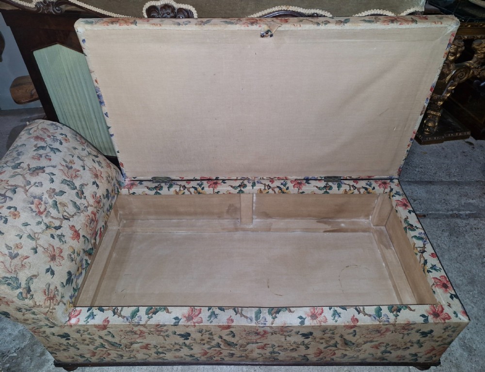 Victorian country house freestanding box ottoman day bed on turned legs and castors  View X