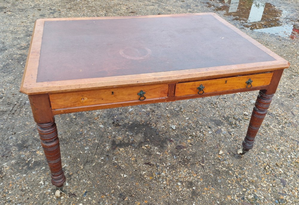 Late Victorian 4 drawer walnut partners writing table. 