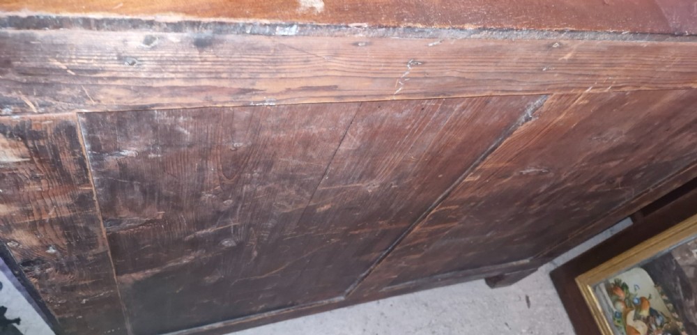 Early 19th century line inlaid mahogany serpentine front chest of drawers.  View V