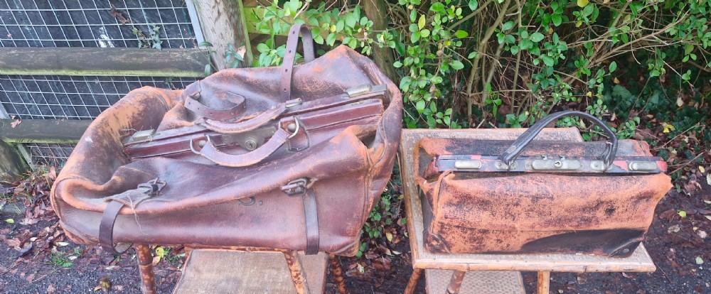2 late Victorian leather bags. View XI