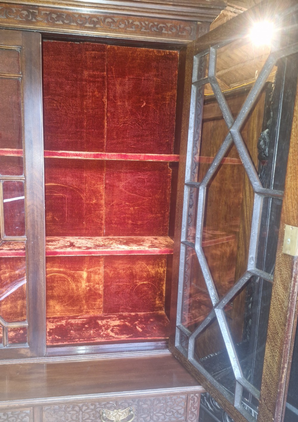 Edwardian mahogany 2 part bookcase cabinet.  View V